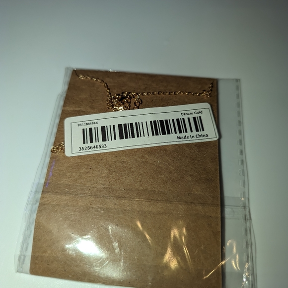 Zodiac Cancer sign fashion Necklace - Picture 7 of 7